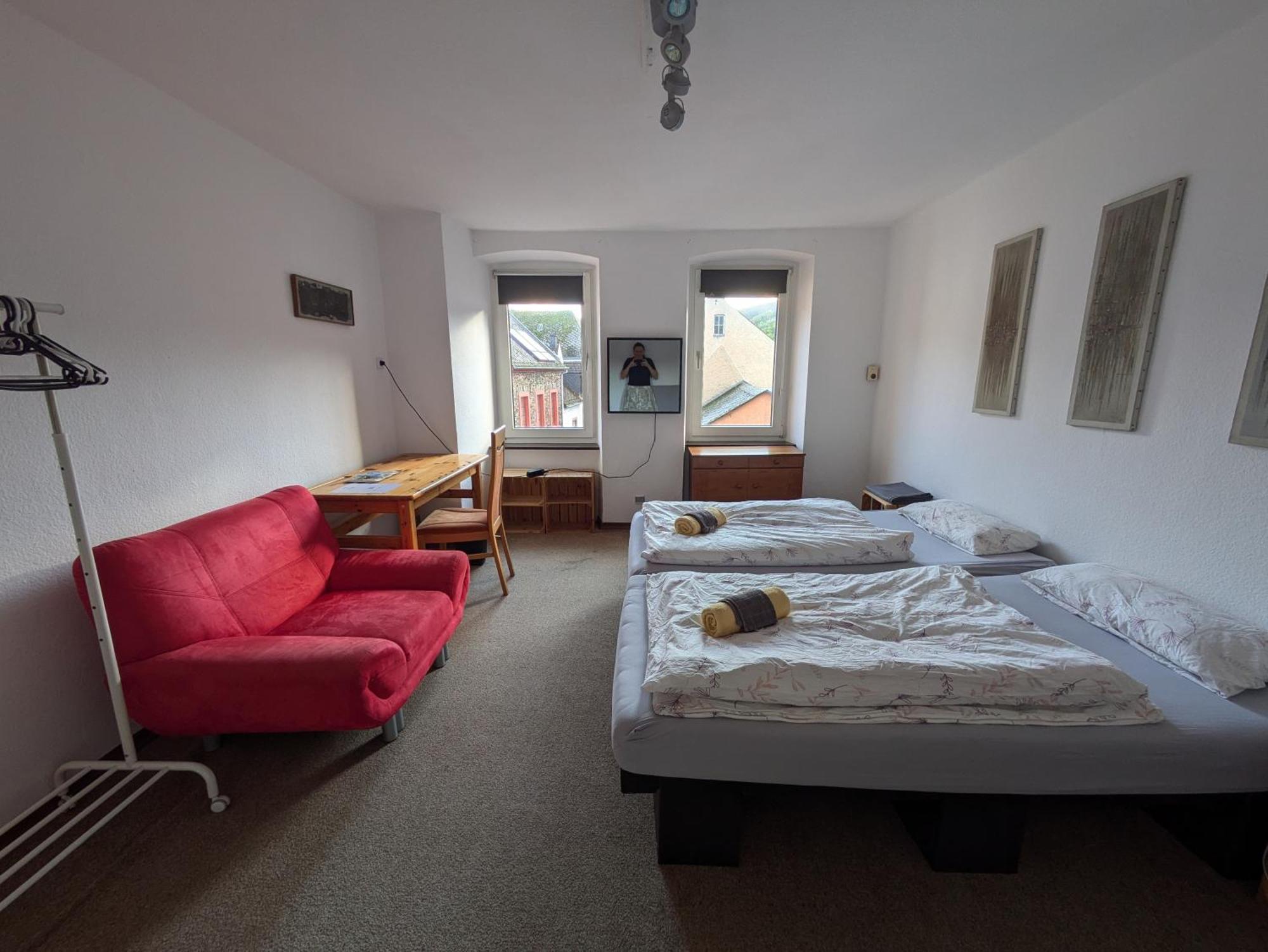 Monkey Factory - Mini Home-Stay Hostel Traben-Trarbach Cameră foto